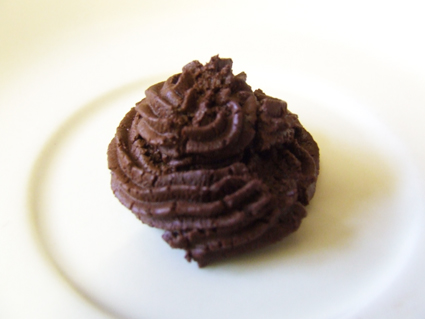 All-purpose 100% dark chocolate icing mousse – no added sugar but sweet as heaven 