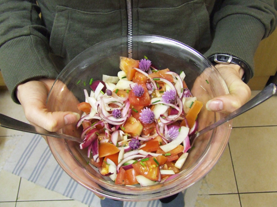 Tomato salad with stevia sweetened dressing