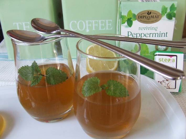 tea jelly dessert in a glass with stevia 