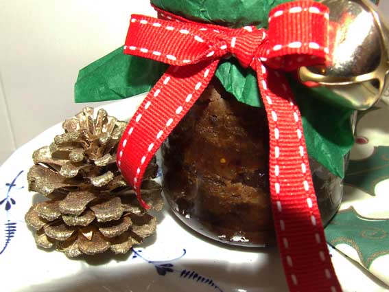 Stevia sweetened healthy gift wrapped Christmas pudding in glass, home made christmas present for friends